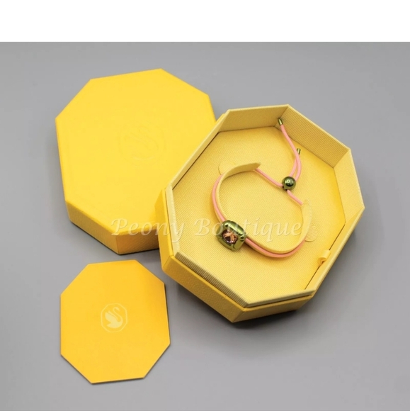 New Swarovski Dulcis bracelet. - Picture 2 of 5